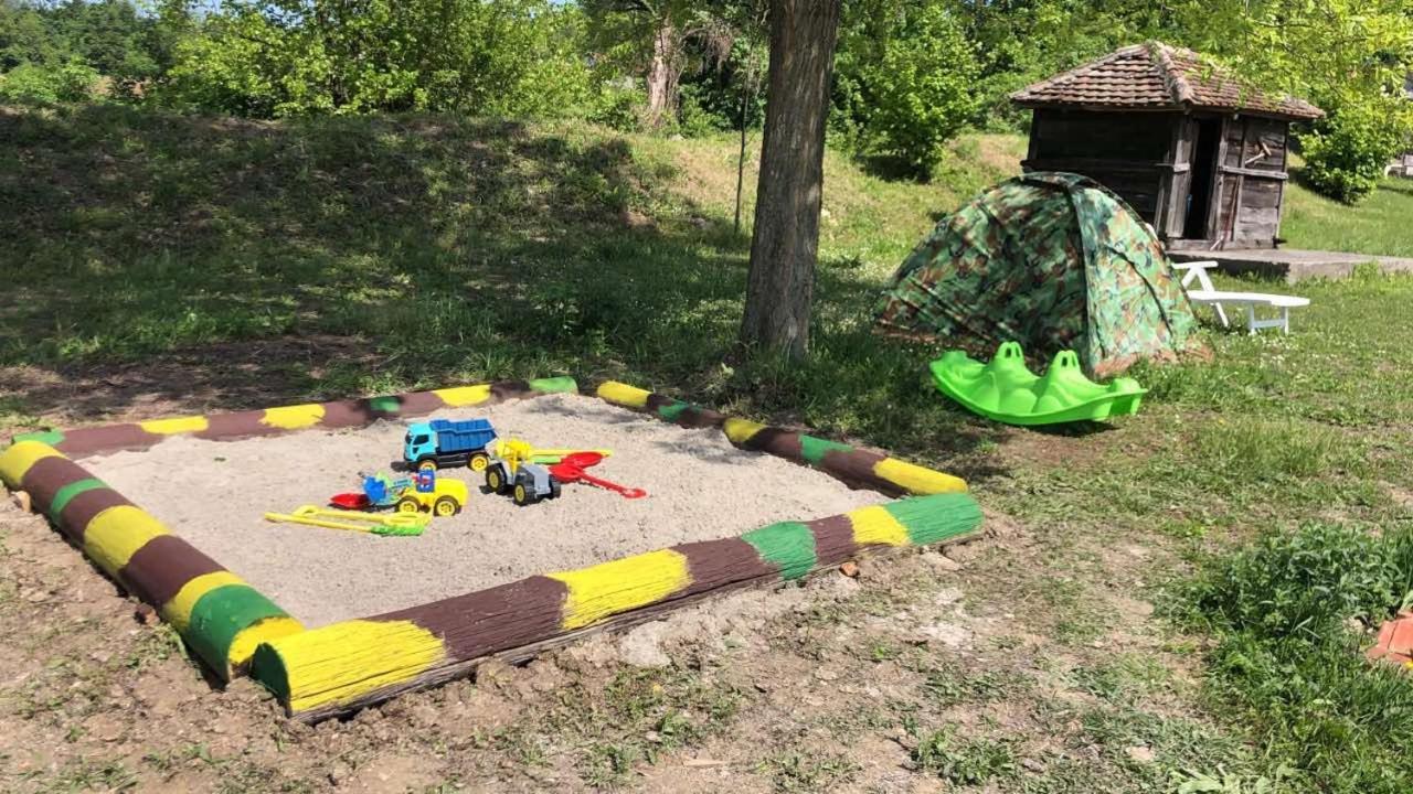 Holiday Home Rodjak Sa Sela Mionica Ngoại thất bức ảnh