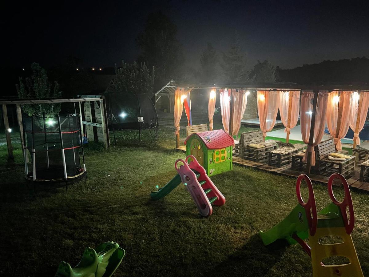 Holiday Home Rodjak Sa Sela Mionica Ngoại thất bức ảnh